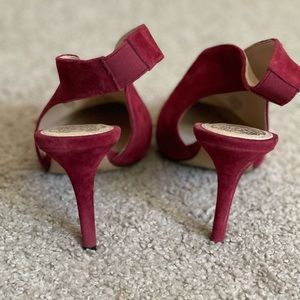 Size 6.5 Vince Camaro pumps